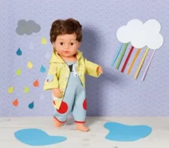 Dolly Moda Latzhose Mit Regenjacke 43cm 5 Dolly Moda Latzhose Mit Regenjacke 43cm -Puppenwelt Verkauf 11813057 03