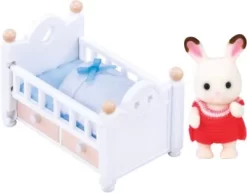 Sylvanian Families Schokoladenhasen Baby Mit Babybett