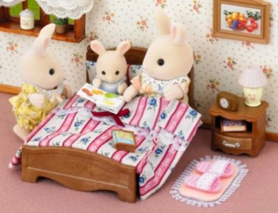 Sylvanian Families Doppelbett 2 Sylvanian Families Doppelbett – Bild 2