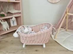TinaForKids Puppenwiege Aus Weiden Mit Bettwäscheset, Puppenbett Altrosa/Weiß -Puppenwelt Verkauf 29721269 03