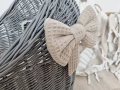 TinaForKids Puppenwagen Mit Bettwäscheset Aus Weiden Und Holz, Grau/Weiß -Puppenwelt Verkauf 29721297 06